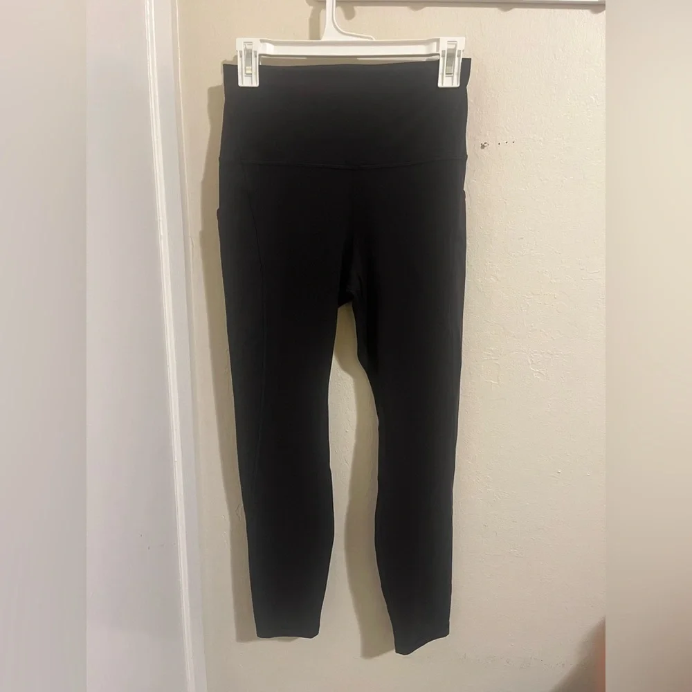 🍋LULULEMON Stylish‎ Black Leggings SIZE 8